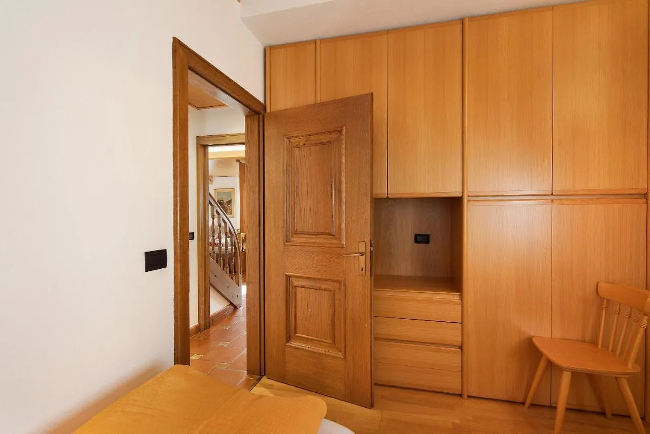 Chalet Gaste Big Family Livigno Apartment